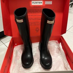 Black Hunter Rainboots